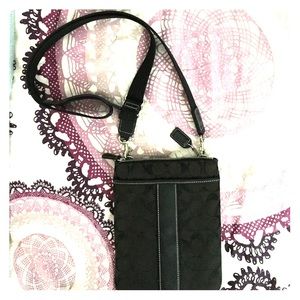 Coach Swingpack in Black