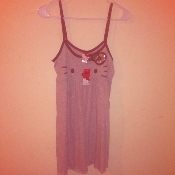 Hello kitty nightie - Picture 1 of 1