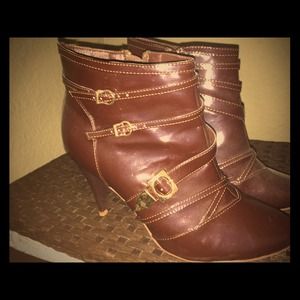 Brown ankle boots