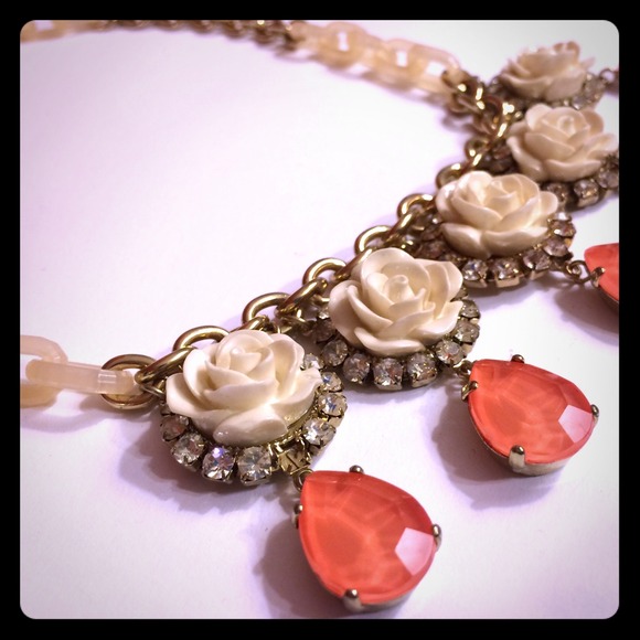 Rose gold and chain necklace