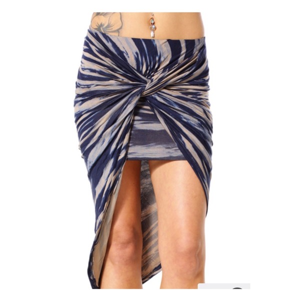 Tiger Knot Skirt