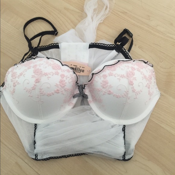 NWT Victoria's Secret Demibuste Bra