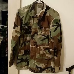 Army issued green camo shirt size S