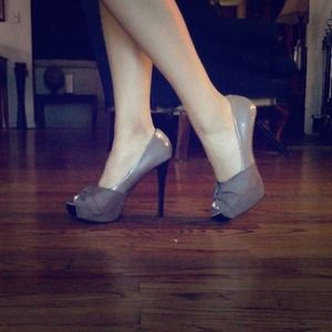 Carlos Santana open toe pumps