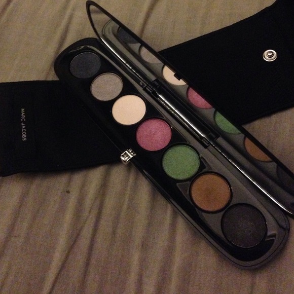 MARC JACOBS "THE VAMP" PALETTE