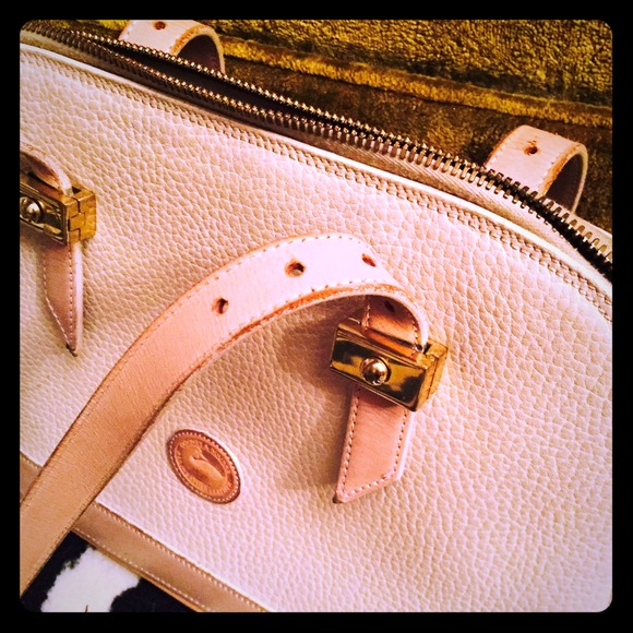 Dooney & Bourke Handbags - Fab dooney & bourke handbag- vintage