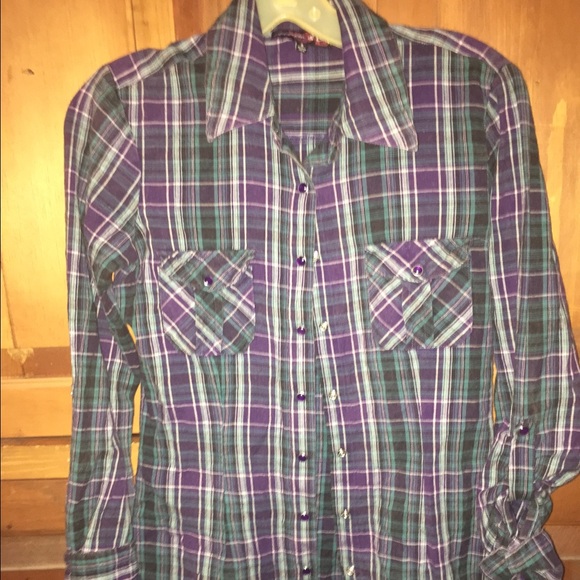 Flannel - Picture 2 of 4