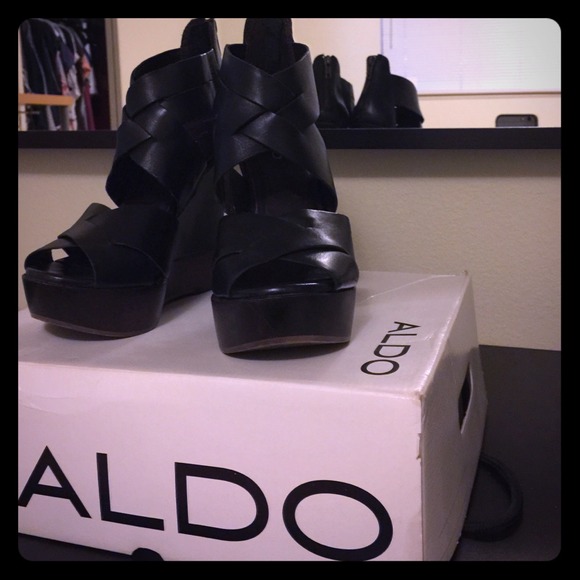 Also black wedges