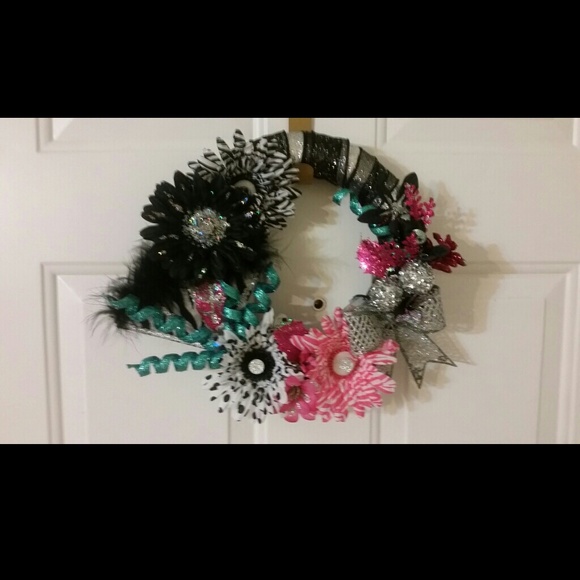 Pink and black zebra wreath
