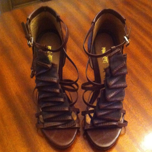 L.a.m.b. High heels size 6.