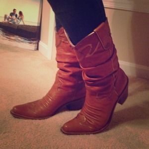 Gianni Bini Western Boots