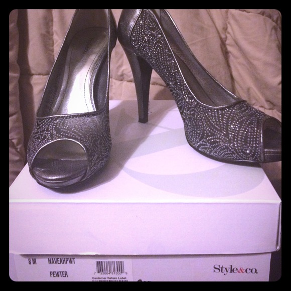 Style & Co Naveah Peep Toe