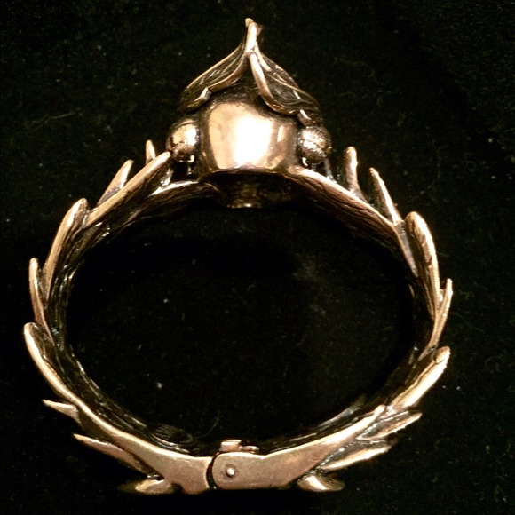 SOLD {tradesy} Alexander McQueen Winged๐Bracelet - Picture 2 of 4