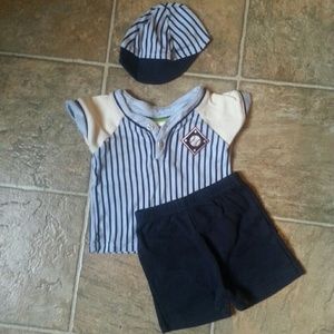 Baby boy 0-6m. 3 piece outfit
