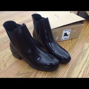 Zara elastic Chelsea booties