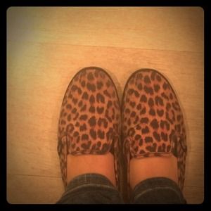 Slip on . Low pro Cheetah print vans🐆