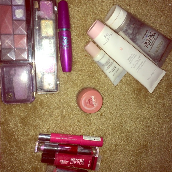 Fall makeup and face products