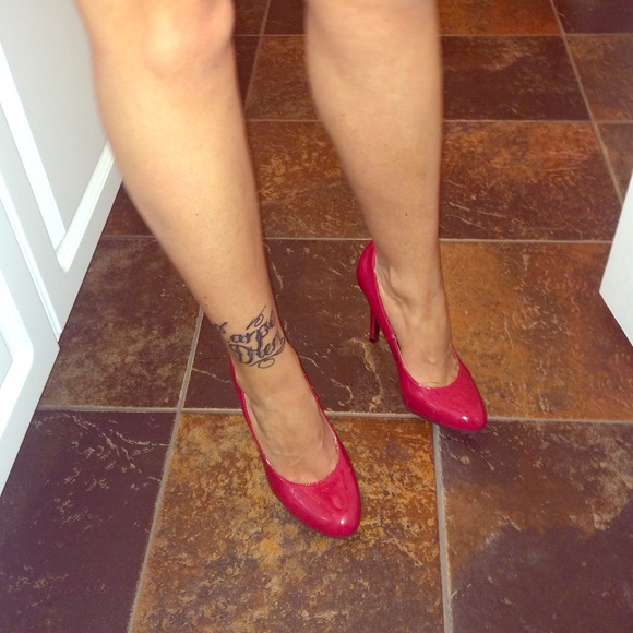 Red Steve Madden Pumps