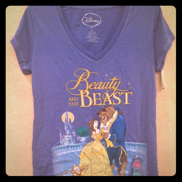 Beauty and the beast V-Neck