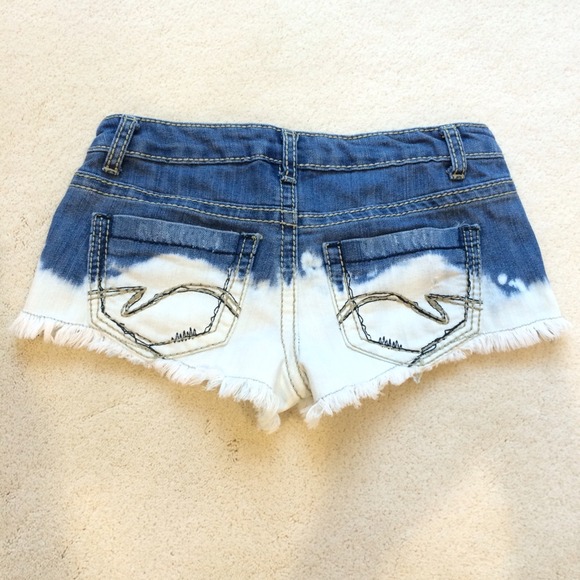 NWOT Blue and white ombré cutoff denim shorts - Picture 2 of 3