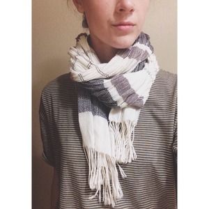 Striped scarf