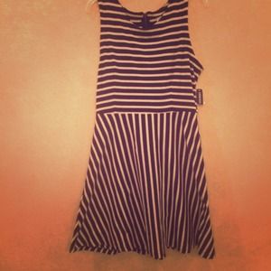 Old navy B&W dress
