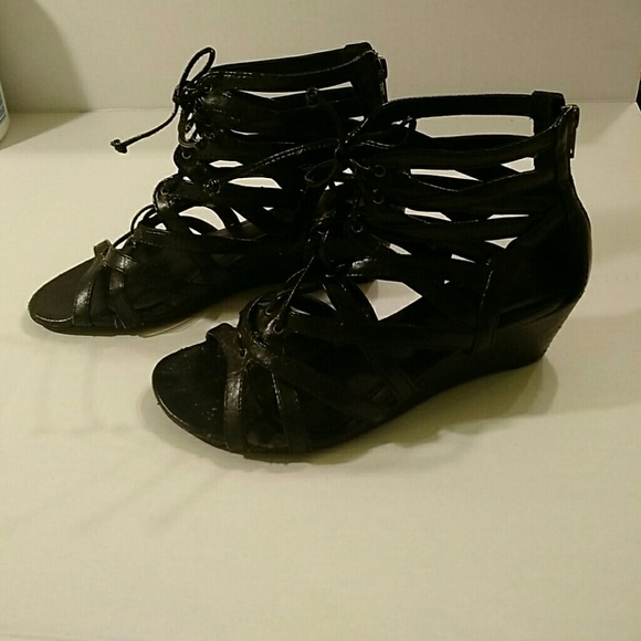 Shoes - Black wedged sandals