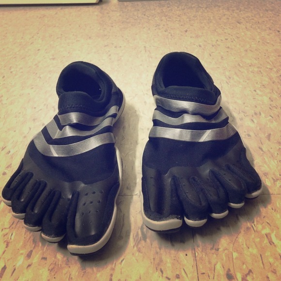 adidas adipure trainer 75 off adidas adipure trainer 75 off
