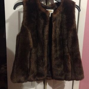Trendy fur vest!