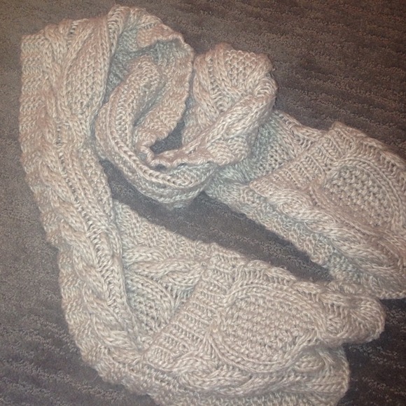scarf