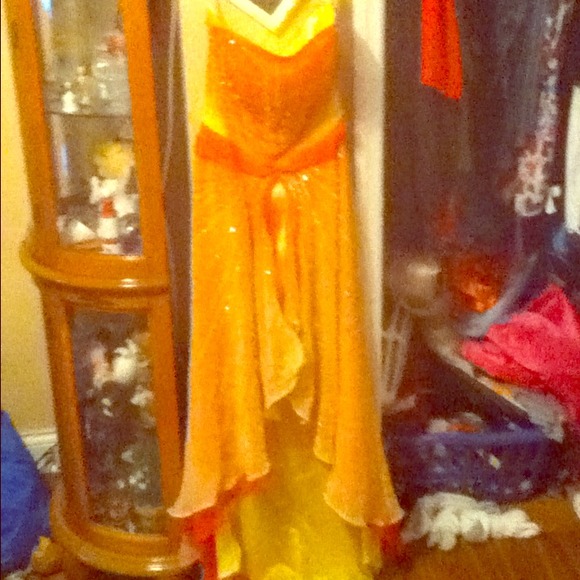 Orange and yellow - Picture 1 of 1