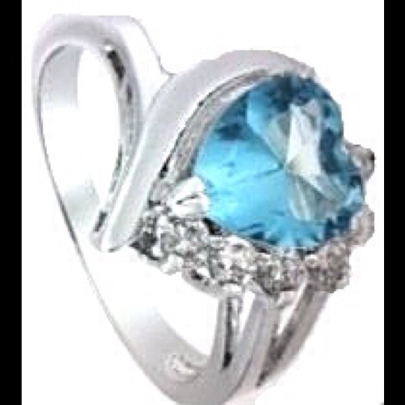 Aquamarine Rhinstone 18k White gp Ring