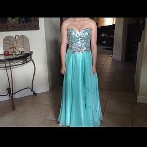 Prom dress