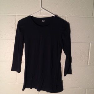 🔴SOLD🔴NWT GAP Dark Navy/Black Scoop Neck Tshirt