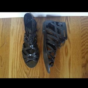 Lace up vinyl gladiator sandals~