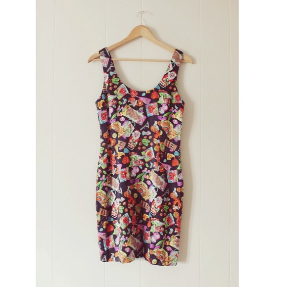 Silk Nicole Miller holiday print pencil dress s/m
