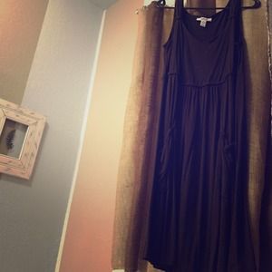 Cute brown dress with pockets in front