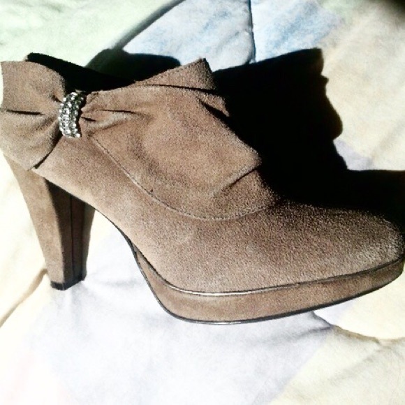 Beige Suede Boots