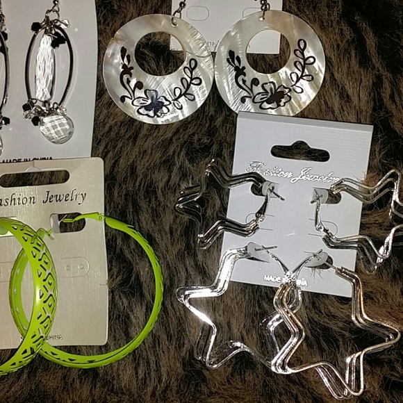 Assorted earring set!!! - Picture 4 of 4