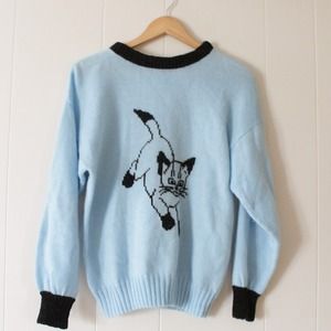 H E L D : Baby blue cat knit sweater medium
