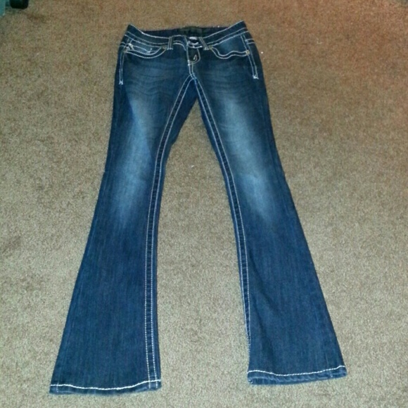 Jeans - Picture 2 of 3