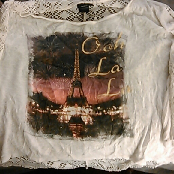 High low lace back top - Picture 1 of 3