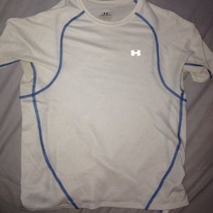 Medium under armor work out shirt