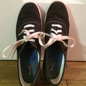 Women's Black Keds