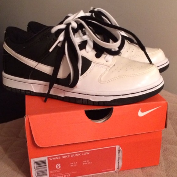 low Nike dunks sneakers