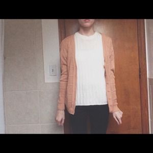 Comfy salmon cardigan