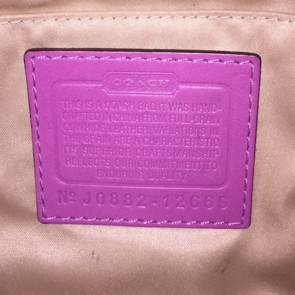 Coach purse - Picture 2 of 4
