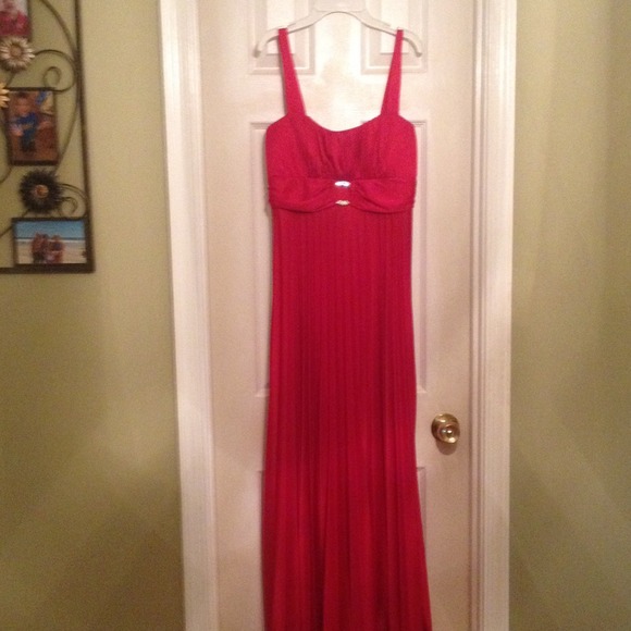 Long red prom dress