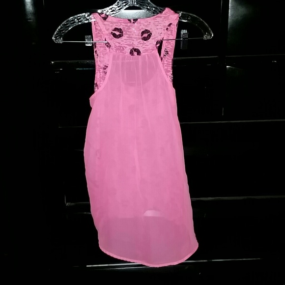 ** hOt LipZz shEEr baCk tOp** - Picture 2 of 2