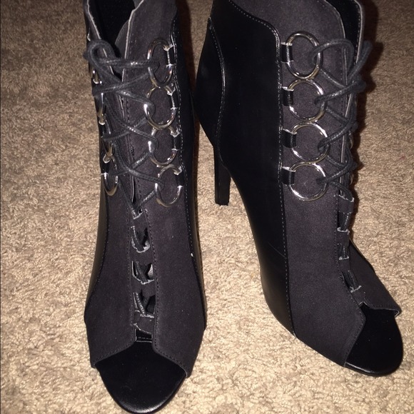 Beautiful Faux Leather Booties - Picture 1 of 3